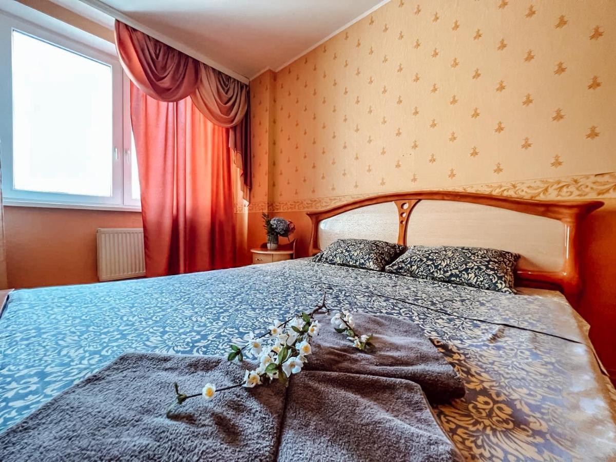 Cozy Apartments On The Left Bank Kiev Exterior foto