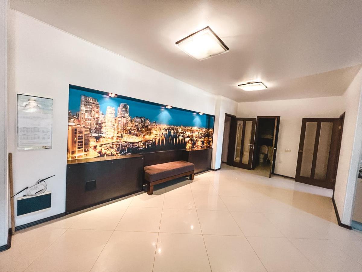 Cozy Apartments On The Left Bank Kiev Exterior foto