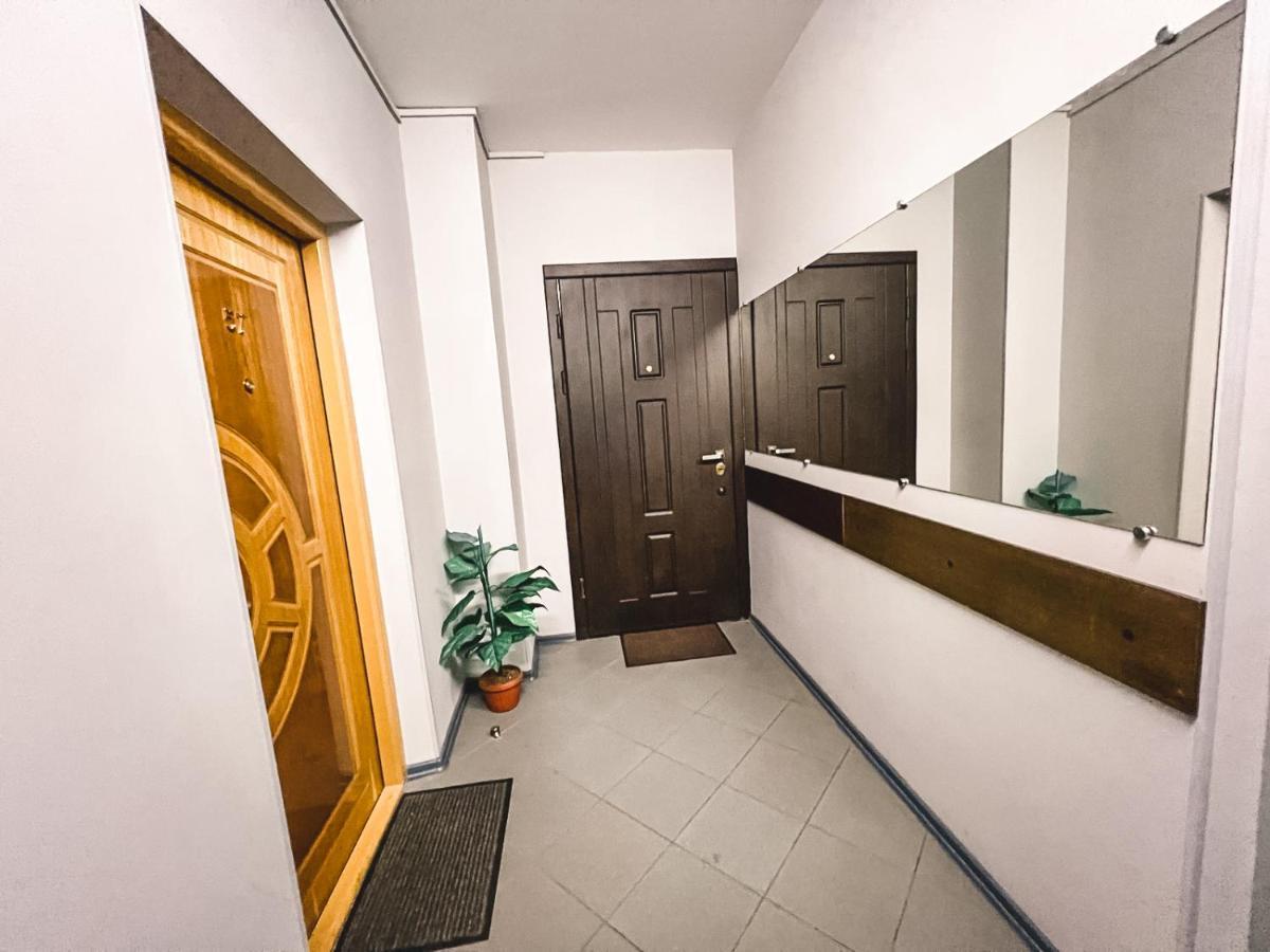 Cozy Apartments On The Left Bank Kiev Exterior foto